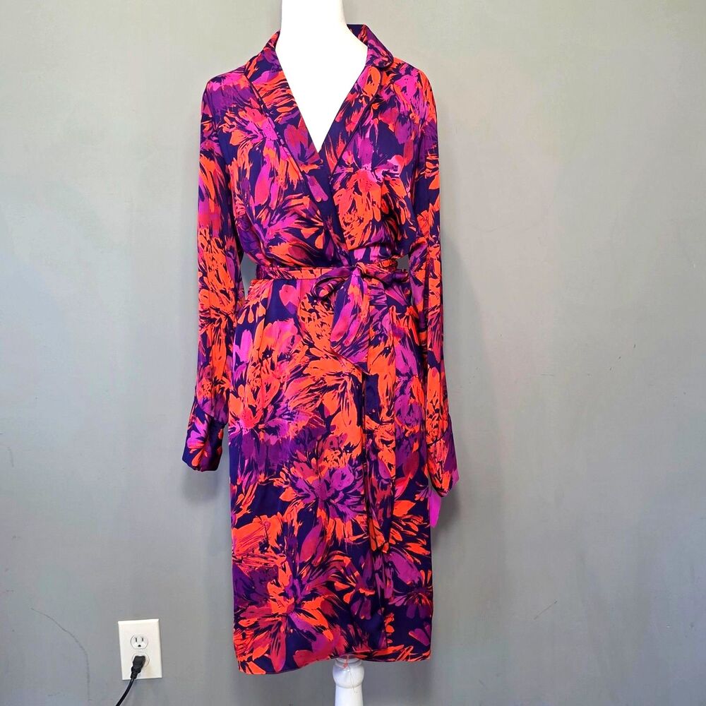 Secret Possessions Satin Robe XS Fuschia Lingerie Lounge Pajama Floral Dopamine